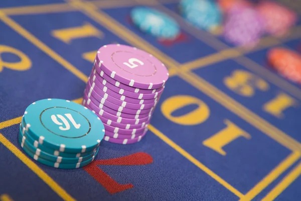Playtech live-dealer blackjack table on peta777 login with multi-camera feed